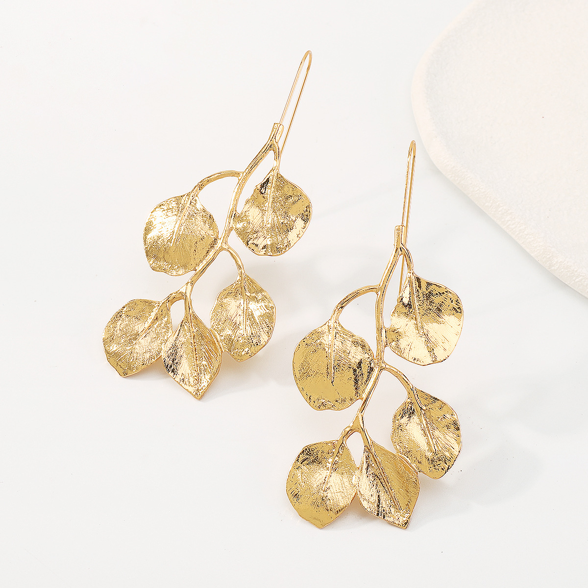 Retro Leaf Alloy Plating Women's Drop Earrings 1 Pair display picture 4