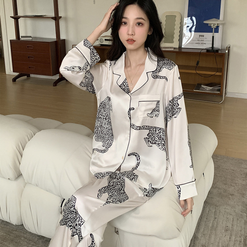 2023 New Ladies Ice Silk Pajamas Set Long Sleeve Trousers Leopard Comfortable Home Clothes Breathable Spring and Autumn