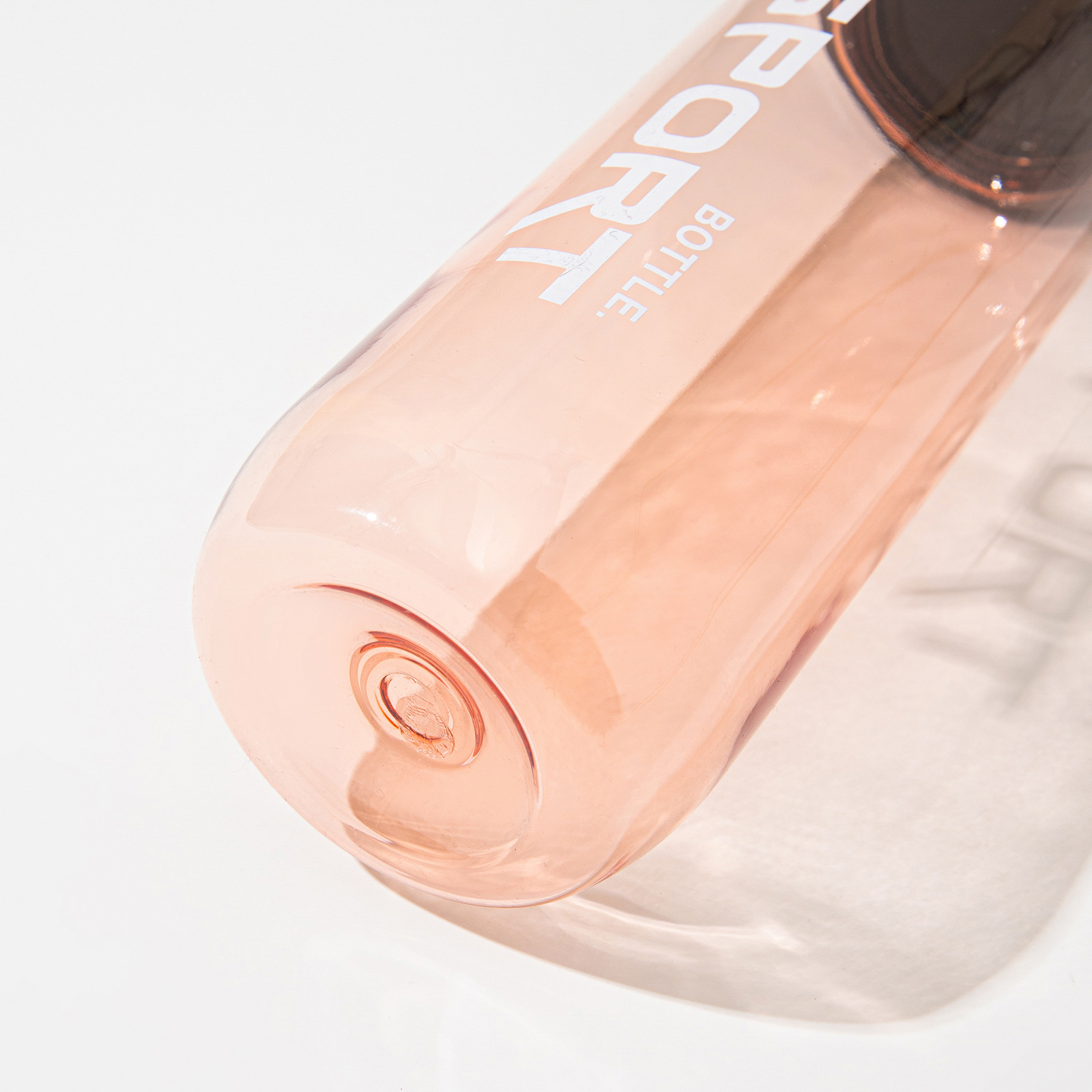 Nueva botella de agua de plástico para deportes de gran capacidad para estudiantes varones hervidor de fitness resistente a altas temperaturas taza de espacio al aire libre portátil de verano