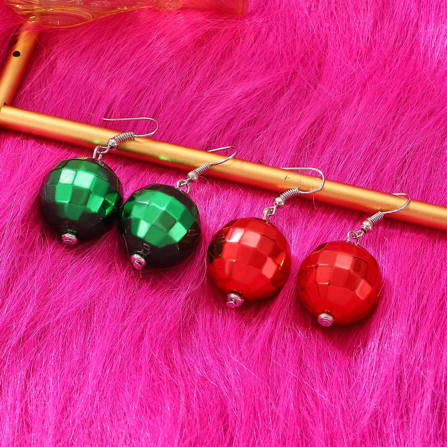 Moda transfronteriza europea y americana ronda pendientes collar retro simple disco pulsera traje de mujer electrochapado joyería al por mayor