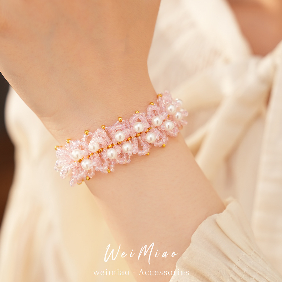 Accesorios de vacaciones pulseras de perlas ligeras de lujo nicho pulseras de alto nivel personalidad temperamento de moda joyas al por mayor