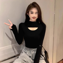 黑色螺纹半高领前镂空修身长袖2024新款打底衫女春秋低领内搭上衣