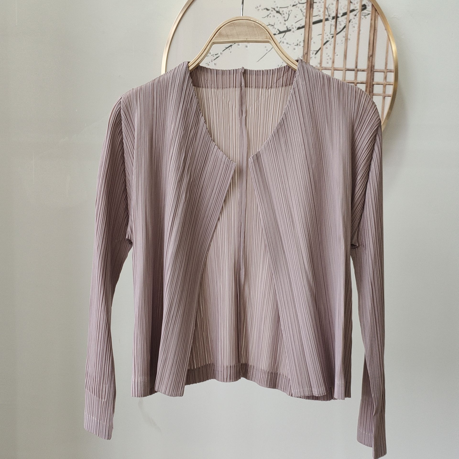Cárdigan plisado de alta gama con calidad superior para otoño y primavera, chaqueta básica versátil de manga larga, delgada, de color sólido y corte ajustado.
