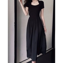 黑色赫本风短袖设计感气质连衣裙女夏季御姐风收腰显瘦长裙