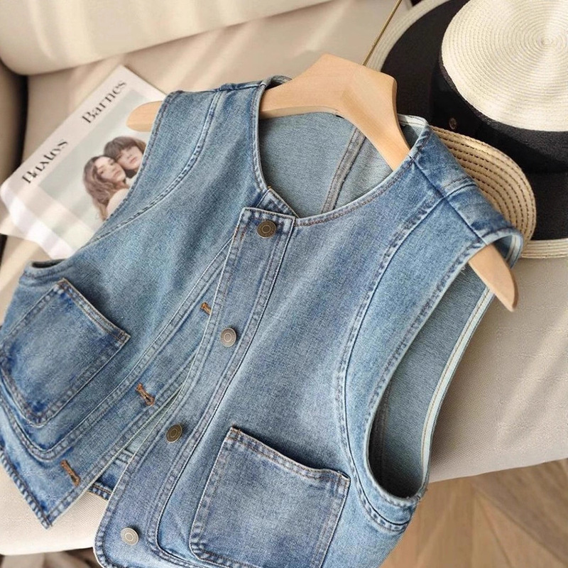 2025 Fashionable and Versatile Layered Denim Vest for Women New Loose Short Sleeveless Vest for Small People