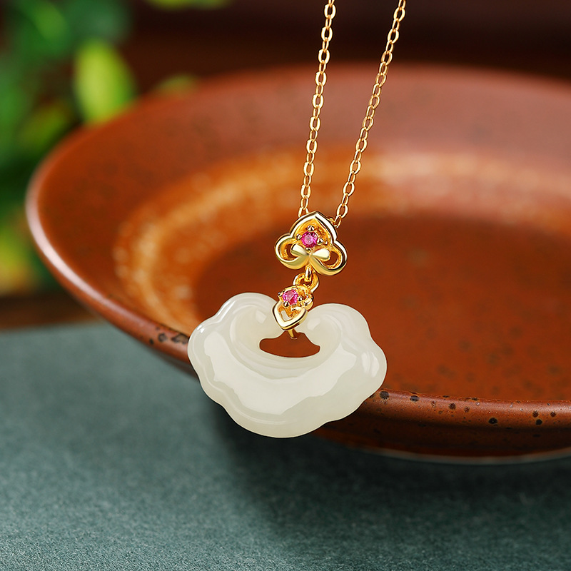 Mặt dây chuyền bạc S925 mạ vàng ngọc Hetian hình Ruyi phong cách cổ điển — Vàng (không có chuỗi)