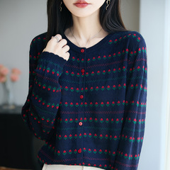 秋冬季新款提花圆领长袖复古短款羊毛女上衣女装毛衣针织开衫