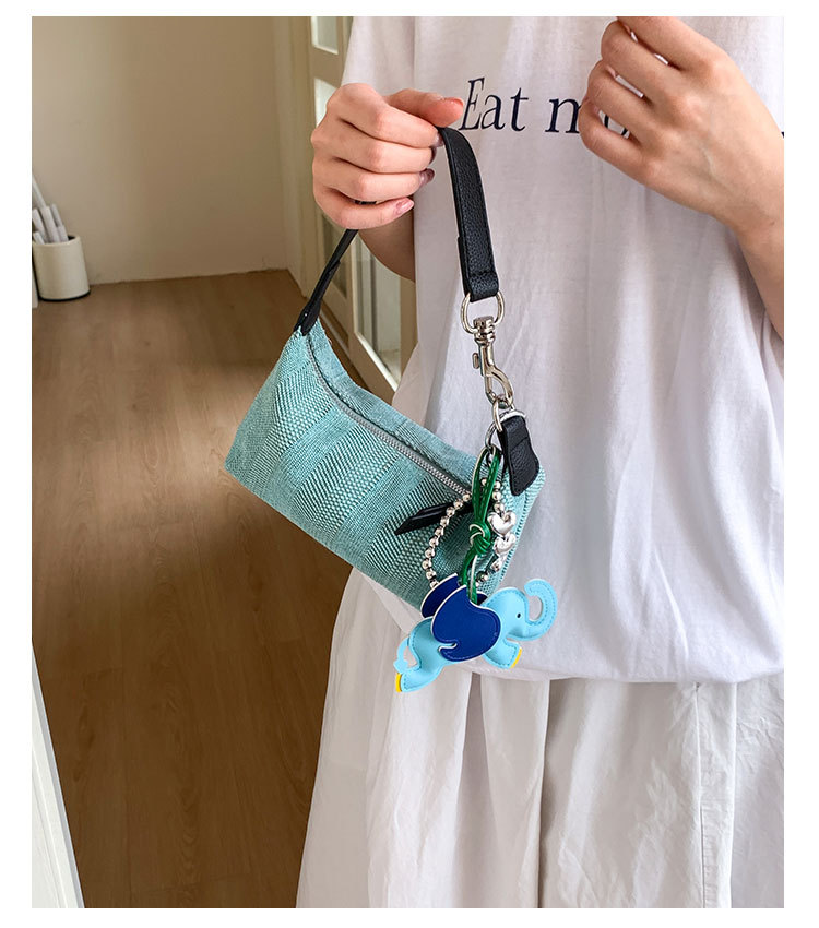 A simple, versatile, fashionable and trendy solid-color underarm bag for women, a new summer 2025 stylish and casual woven single-shoulder crossbody bag undefined