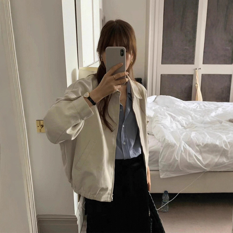 In Stock Korean Style Lapel Zipper Jacket for Women 2025 Autumn Khaki Solid Color Loose Casual Commuter Coat In Stock Korean Style Lapel Zipper Jacket for Women 2025 Autumn Khaki Solid Color Loose Casual Commuter Coat