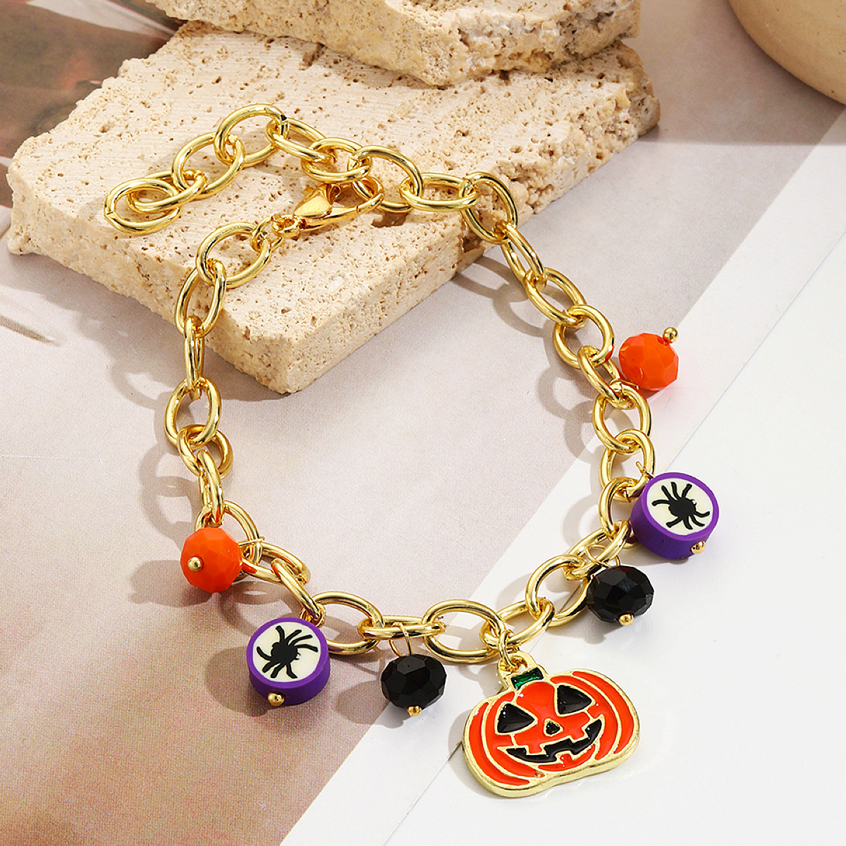Beliebtes Halloween-Armband aus Polymer-Ton, Totenkopf-Kürbis-Perlenarmband, Damen-Kettenarmband, Urlaubsschmuck_voghion.com