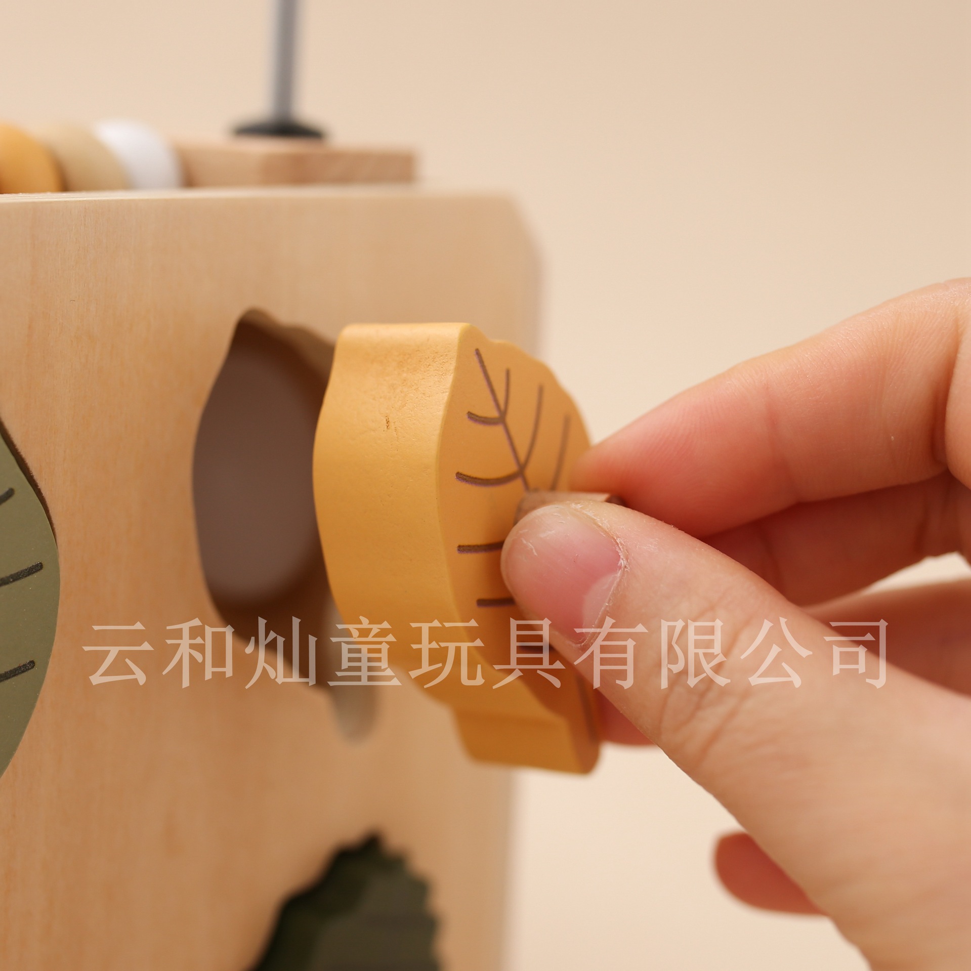 La nueva forma de cuentas de Amazon combina juguetes cinco en uno caja de madera ocupada juguetes cognitivos educativos para niños