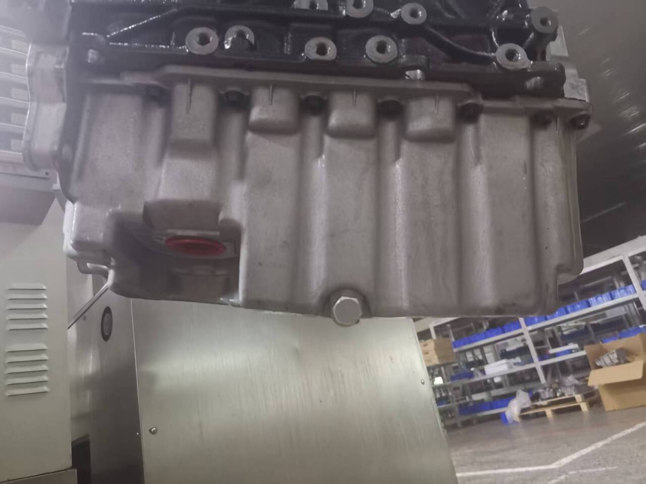 The car engine is suitable for Volkswagen passenger car CLS