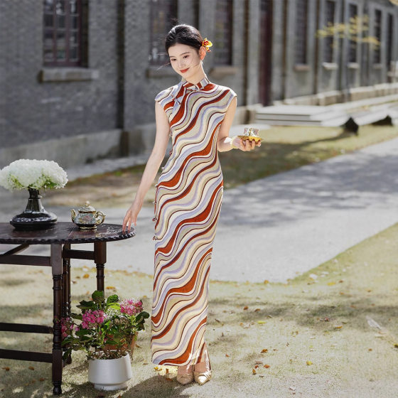 Traditional Full-Open Front Sleeveless Cheongsam 2025 Summer New Improved New Chinese Style Daily Slim Fit High-End Women's Dress