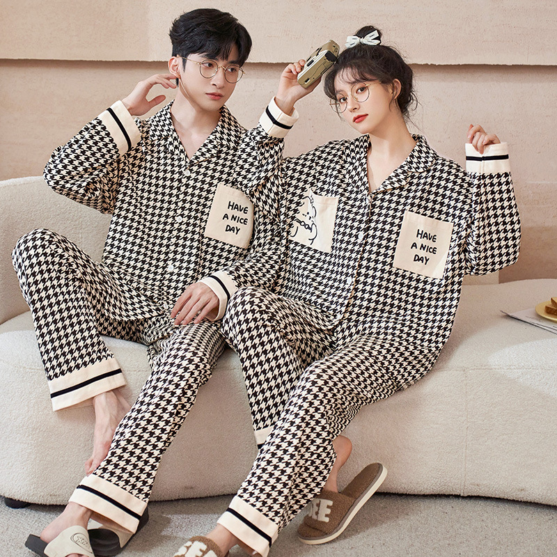 Plaid pareja pijamas primavera nuevo punto de manga larga cardigan ropa de casa traje de algodón agradable a la piel se puede usar fuera de venta al por mayor