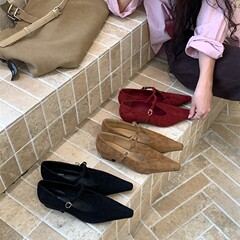 UNIDSN 复古时髦尖头T字搭扣玛丽珍鞋2025秋新款女鞋法式粗跟单鞋