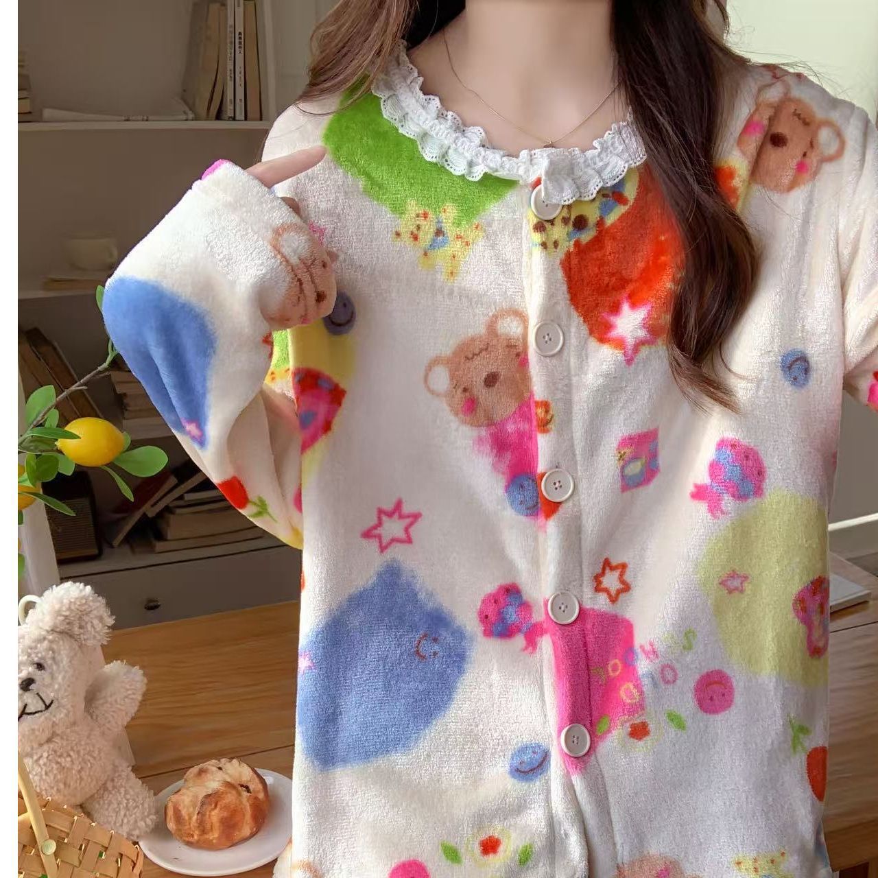 Transfronterizo al por mayor ropa de vestir para el hogar pijama mujer dulce flanel encaje otoño invierno cálido cardigán caricatura oso dulce
