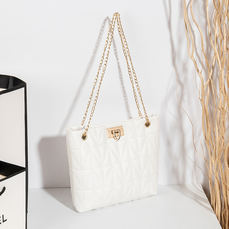 Bolso versátil bolso de hombro de las mujeres 2022 bolsos de mano bolso bordado bolso de la momia bolsa de mensajero de cadena de gran capacidad