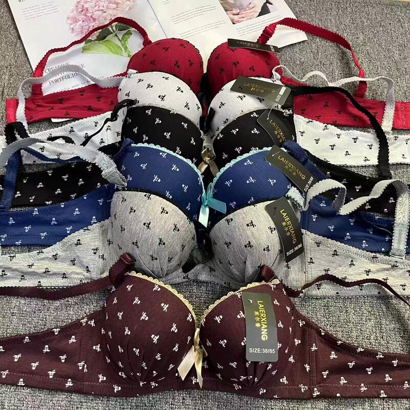 Low-Priced Stock Items, High-Quality and Comfortable Women's Underwear with a Variety of Large Print Designs
