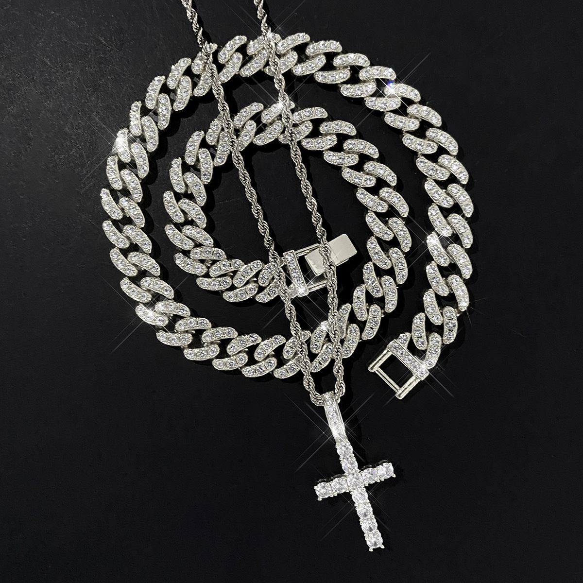Zinc Alloy Chain Material Hip-Hop Cross Zinc Alloy Plating Inlay Rhinestones Unisex Pendant Necklace Necklace Men Layered Necklaces