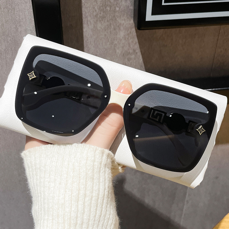 fashionable trend universal sunglasses