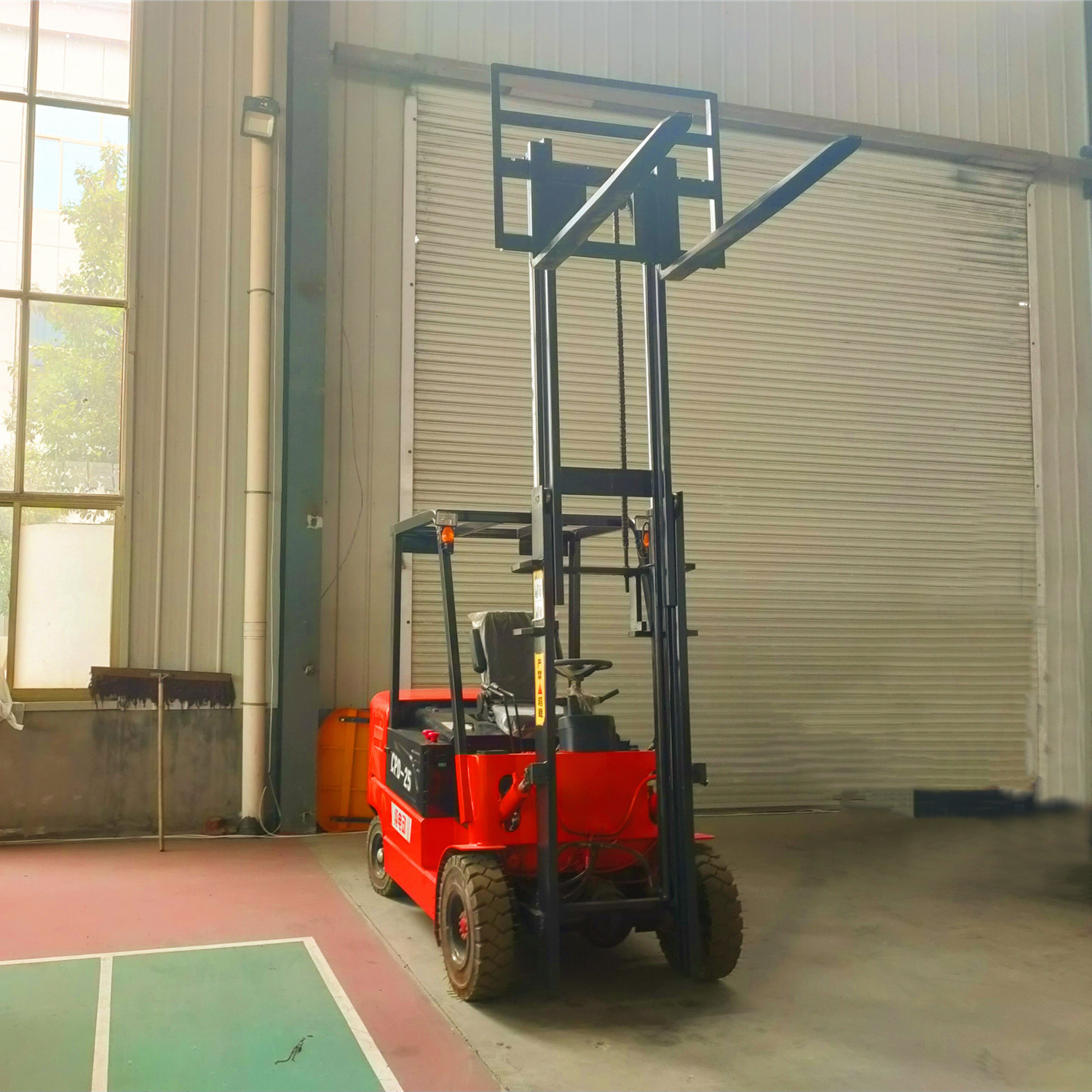 全自动越野叉车3吨升降式叉车物料液压搬运车 装载式柴油越野叉车