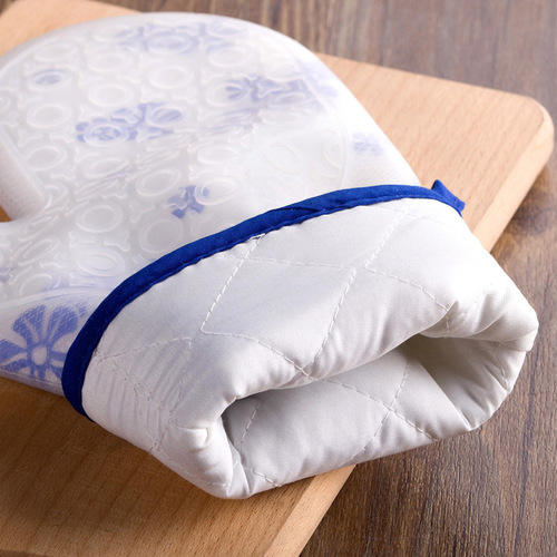 Silicone gloves thickened cotton double-layer insulation gloves microwave oven baking fabric two-finger gloves