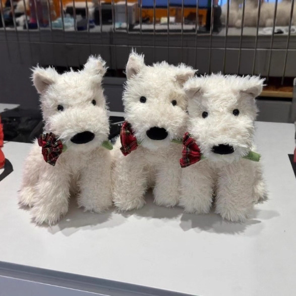 元英jELLYCATは花西高地のバレンタインデーの祝日のかわいいぬいぐるみの車の鍵をくわえてプレゼントします。|undefined