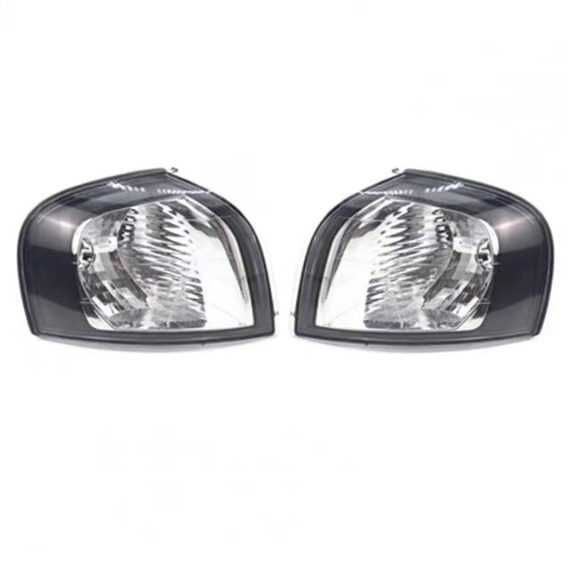 8620463 8620464 30655422 30655423 turn light corner light side light suitable for old S80 8620463 8620464 30655422 30655423 turn light corner light side light suitable for old S80