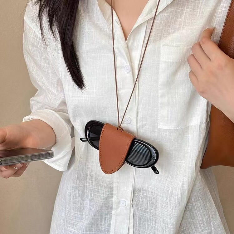 Eyeglass Clip Neck Strap Pu Leather Magnetic Eyeglass Storage Bag Portable Lanyard Sunglasses Case Factory Wholesale Frame Glasses