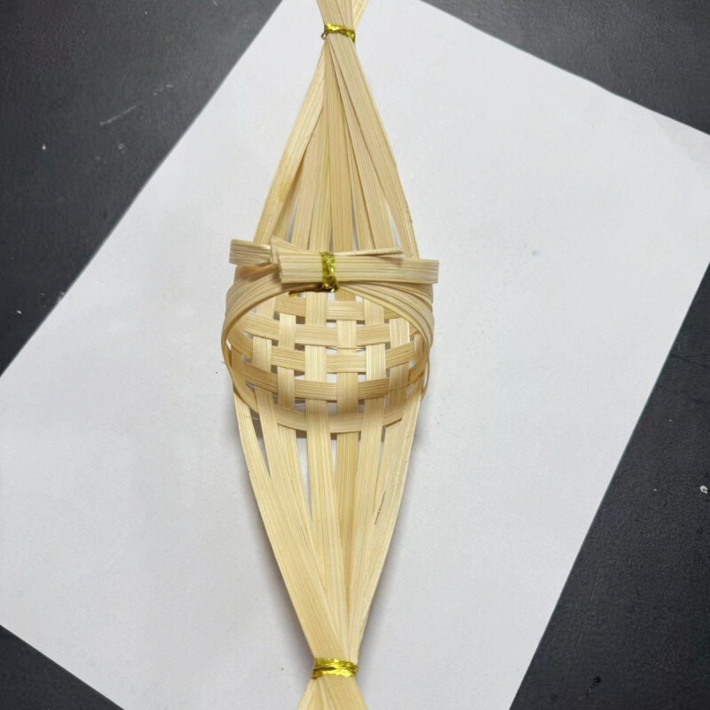 中秋節の提灯の部品の大全の花灯の竹は小さい提灯のウサギの木の竿を編みます。|undefined