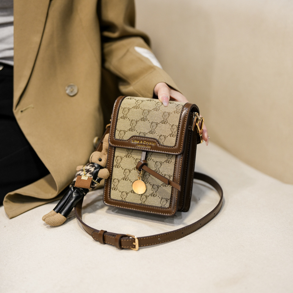 2024 New Korean Fashion Niche Vertical Mobile Phone Bag All-match Cartoon Canvas Bag Shoulder Crossbody Bag Small Bag