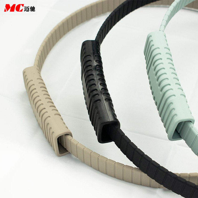 Yoga Pilates Ring for Pelvic Floor Muscle Fitness, Leg Stretching Exercise Aid, Silicone-Edged Portable Equipment