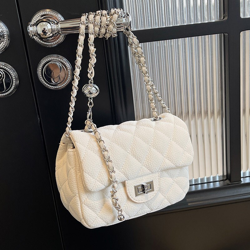 Women's Bag 2025 Korean Style New Fashion Pu Small Fragrant Style Quilted Embroidery Small Square Bag High-End Chain Crossbody Bag Women's Bag 2025 Korean Style New Fashion Pu Small Fragrant Style Quilted Embroidery Small Square Bag High-End Chain Crossbody Bag