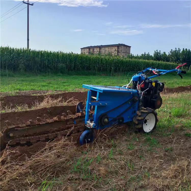 手扶式开沟除草机图片 双链条挖沟机 大棚草莓种植挖沟机