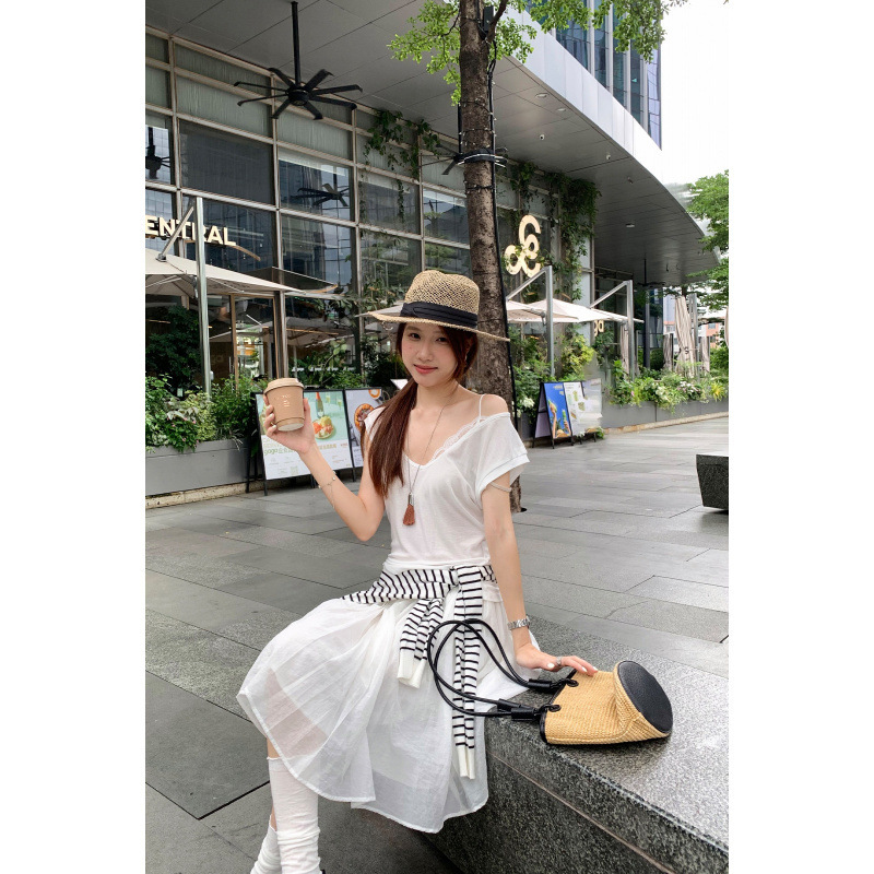 Hot-Selling Special Price Lace Patchwork V-Neck Off-Shoulder Short-Sleeve T-Shirt for Women, 2026 Summer New Design Niche Top Hot-Selling Special Price Lace Patchwork V-Neck Off-Shoulder Short-Sleeve T-Shirt for Women, 2026 Summer New Design Niche Top