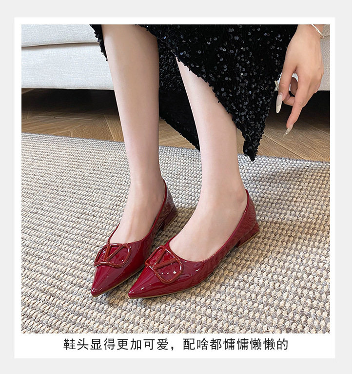 Giày bệt nữ mũi nhọn nhỏ, khóa chữ V, cổ thấp, đế bằng, phong cách tiểu thư, phù hợp xuân hè — màu đen, màu đỏ chi tiết 12