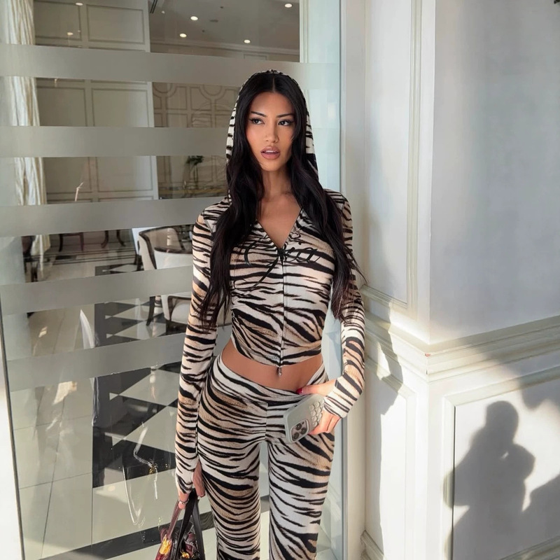 European and American trendy brand Gia leopard print hooded color-block stretchy sporty jacket and pants set for women European and American trendy brand Gia leopard print hooded color-block stretchy sporty jacket and pants set for women