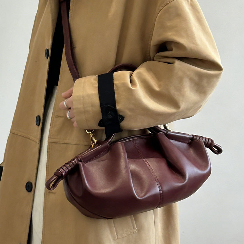 Women's New Shoulder Bag Crossbody Handbag Niche Luxury Soft Leather Cloud Bag Fashion Commuter Bag - Thumbnail 2