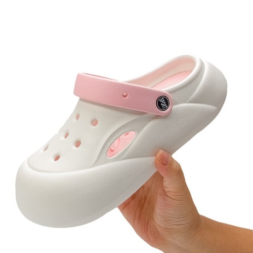 2024 New Fashion Hole Shoes for Women with Squeezing Sensation Thick Sole Outdoor Wear EVA Cool Slippers for Men Wholesale Cross-border Exclusive Supply