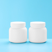 ���l��ɫPE�������ƿ850ml�ۄ�Ͱ���b��Ĥ��Ͱ��˪�ЬF؛ƿ��