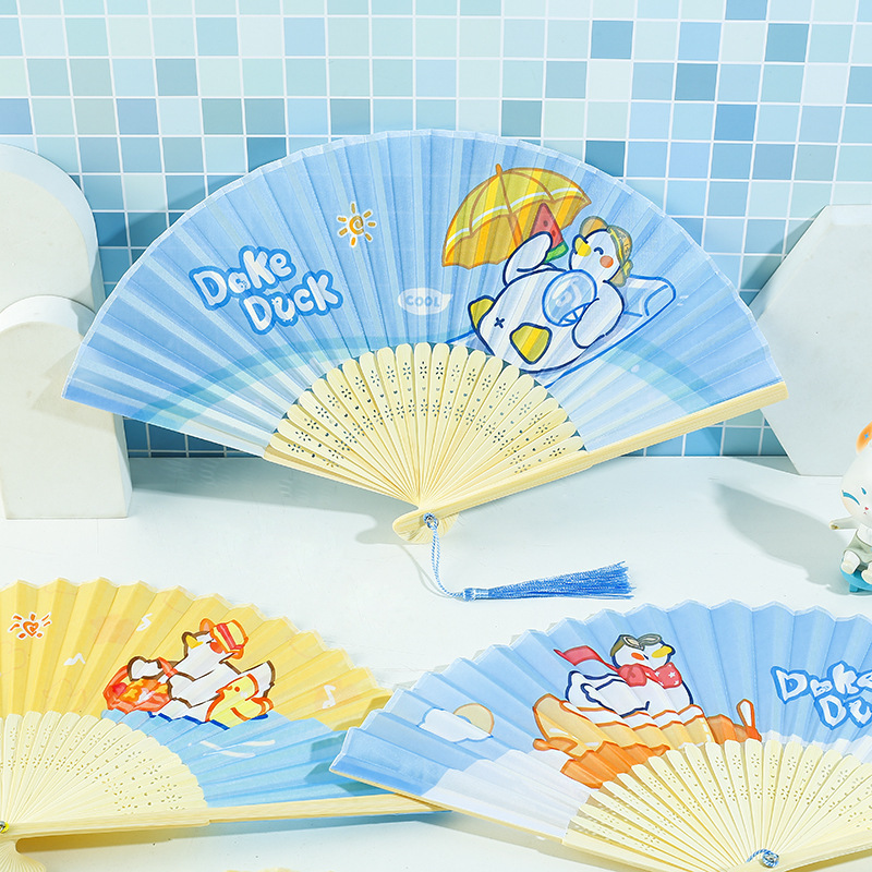 Eight-inch paper face folding fan cartoon folding fan for students and children, portable summer small fan, cute fabric fan