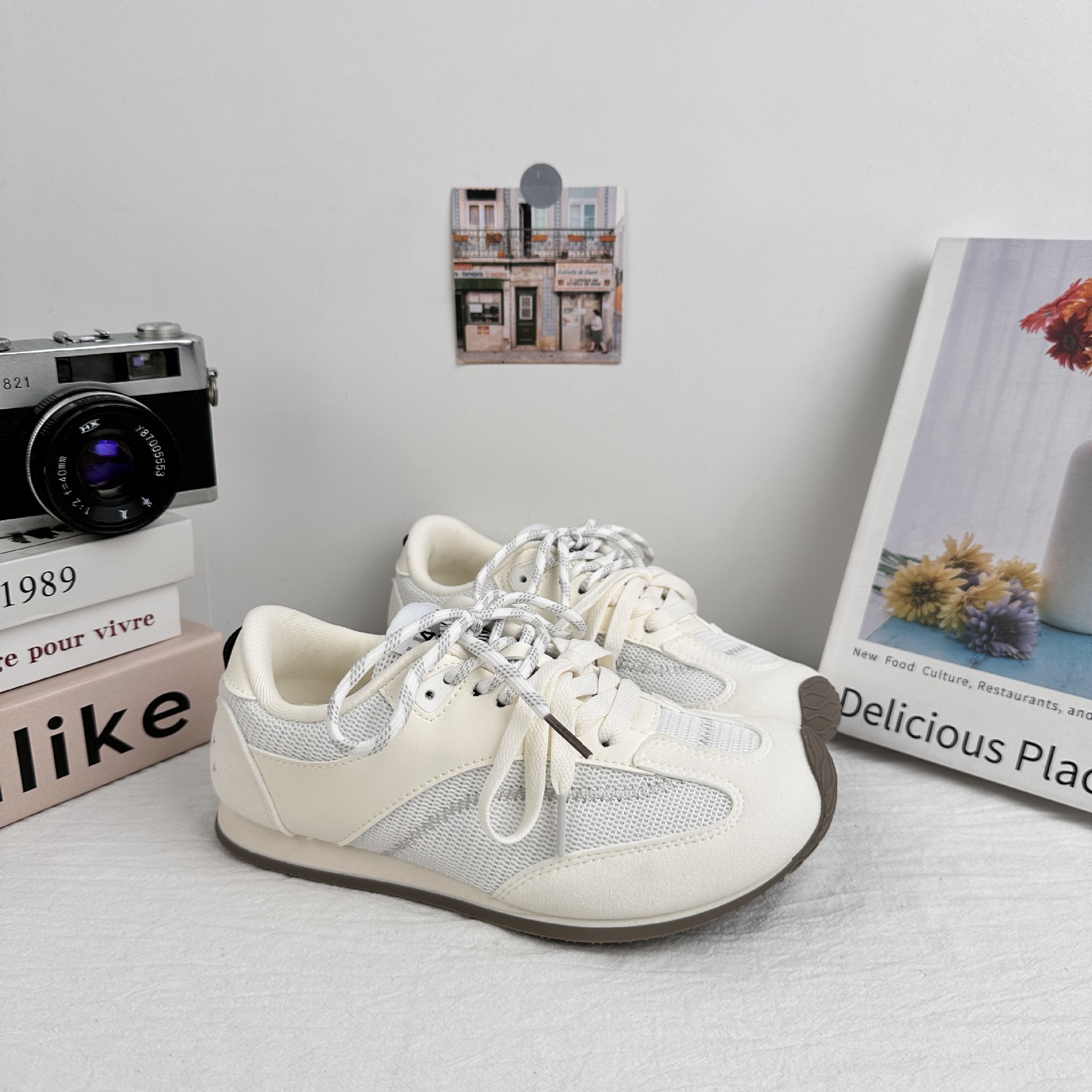 Zapatos casuales de verano, zapatos deportivos de suela delgada, zapatos de mujer, 2025 nuevos zapatos blancos, zapatos de malla transpirables