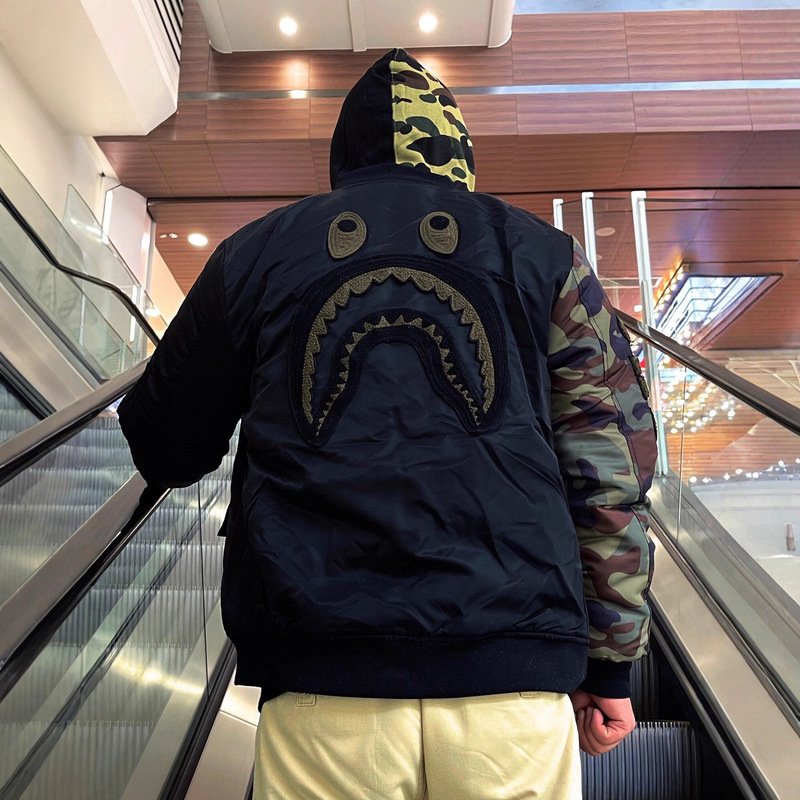 High-Quality Cross-Border Bape Collaboration Five-Stripe Fun Velcro Shark Jacket Waterproof Cotton Coat for Men and Women Couples