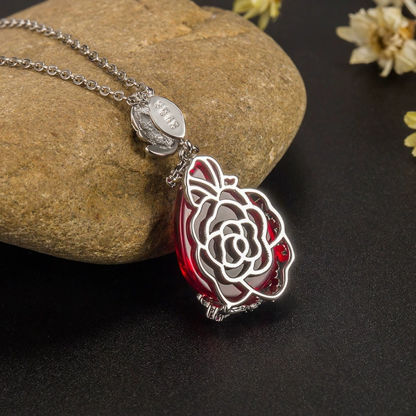 Onyx platinum pendant, 45cm