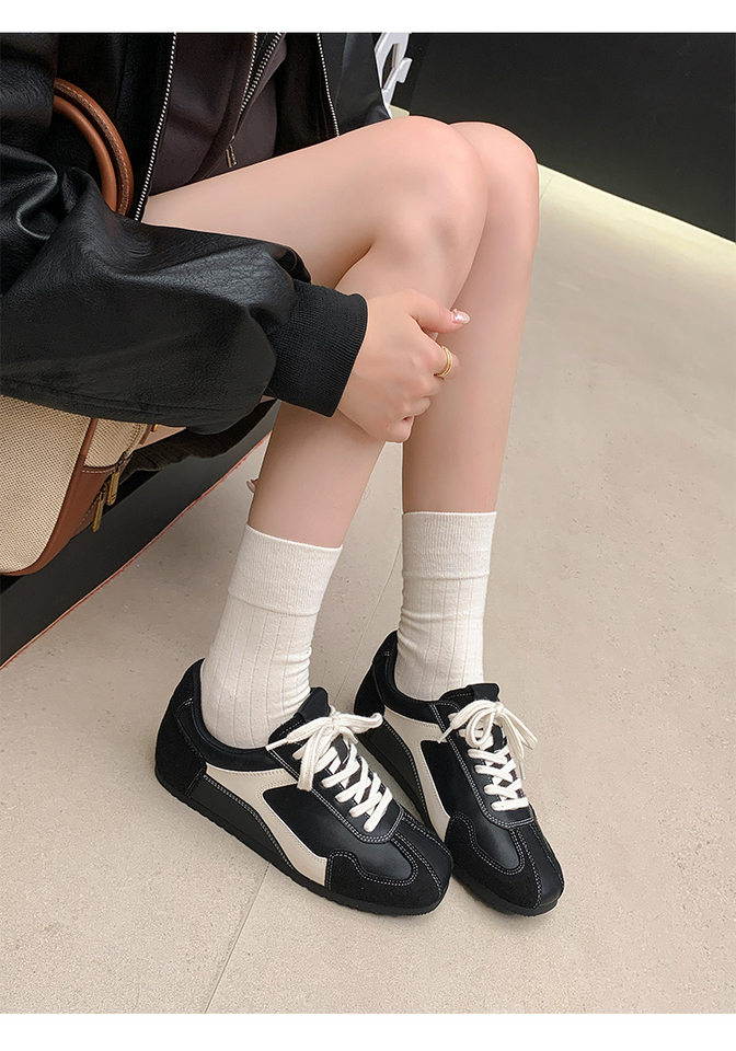 Giày sneaker nữ da cừu phối màu, đế cao su, tăng chiều cao bên trong 5 cm, kiểu retro — Màu nâu (cao hơn 5cm bên trong) có sẵn, Màu nâu (cao hơn 5cm bên trong) đã sẵn sàng để bán, Màu đen (cao hơn 5cm bên trong) có sẵn hàng, Màu đỏ (tăng thêm 5cm bên trong) hàng sẵn có chi tiết 24