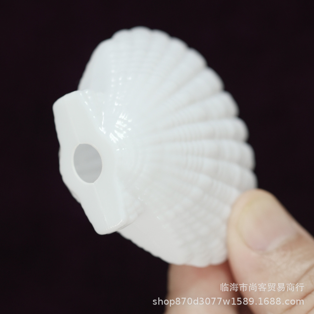 白色贝壳0.jpg