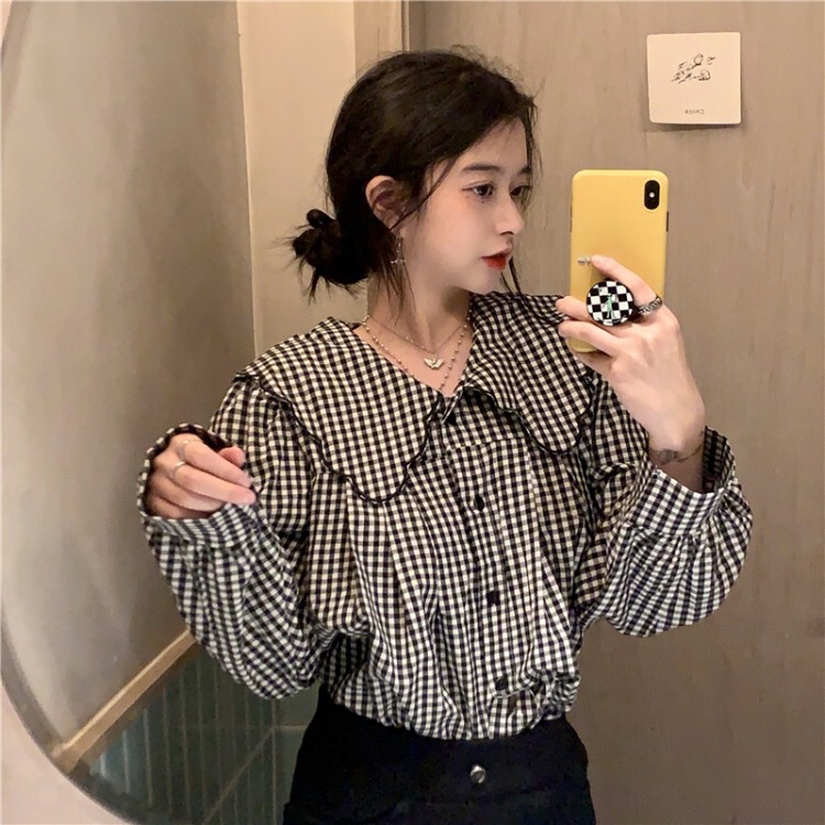 Long-sleeved Plaid Shirt Women's Design Sense Niche Spring and Autumn New All-match Retro Hong Kong Style French Doll Collar Top Long-sleeved Plaid Shirt Women's Design Sense Niche Spring and Autumn New All-match Retro Hong Kong Style French Doll Collar Top