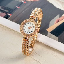 �ֱ�Ůʿ���l�羳�r�б���С�PŮʿ�ֱ���С�ɾ��r�b���S��