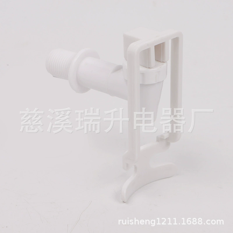 Plastic dispenser
