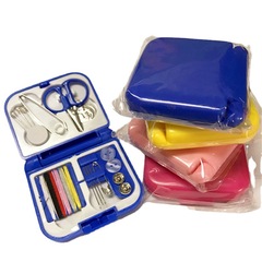 Wholesale Foldable Convenient Sewing Kit Mini Sewing Box Travel Sewing Bag Mending Tool Set